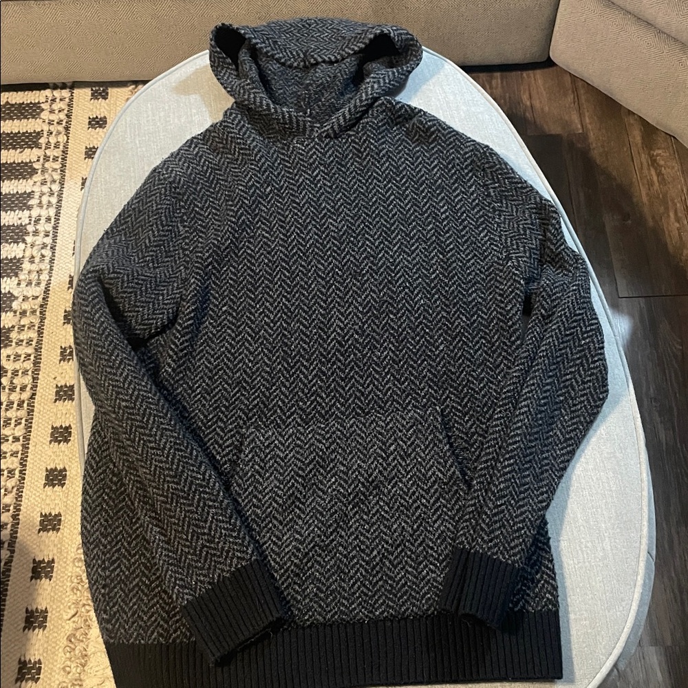 Old Navy Charcoal and Black Textured Sweater